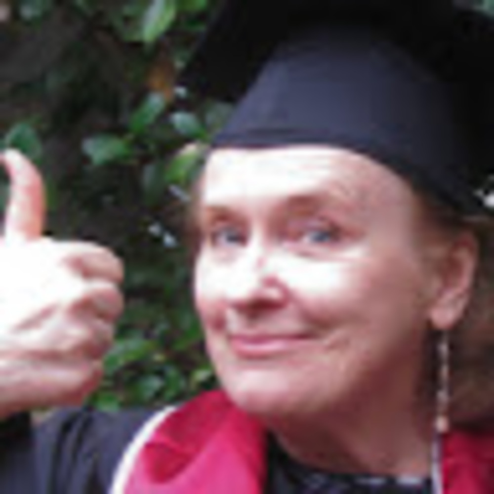 Meet your Posher, Carolyn